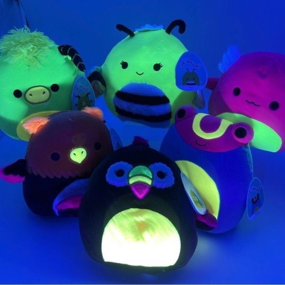 Squishmallows 8” Tito the Toucan Bird, NWT - Picture 3 of 3